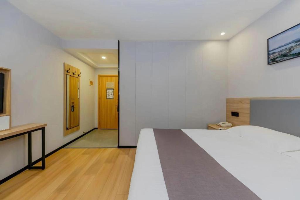Greentree Inn Nanjing Confucius Temple Sanshan Street Subway Station Express Hotel エクステリア 写真